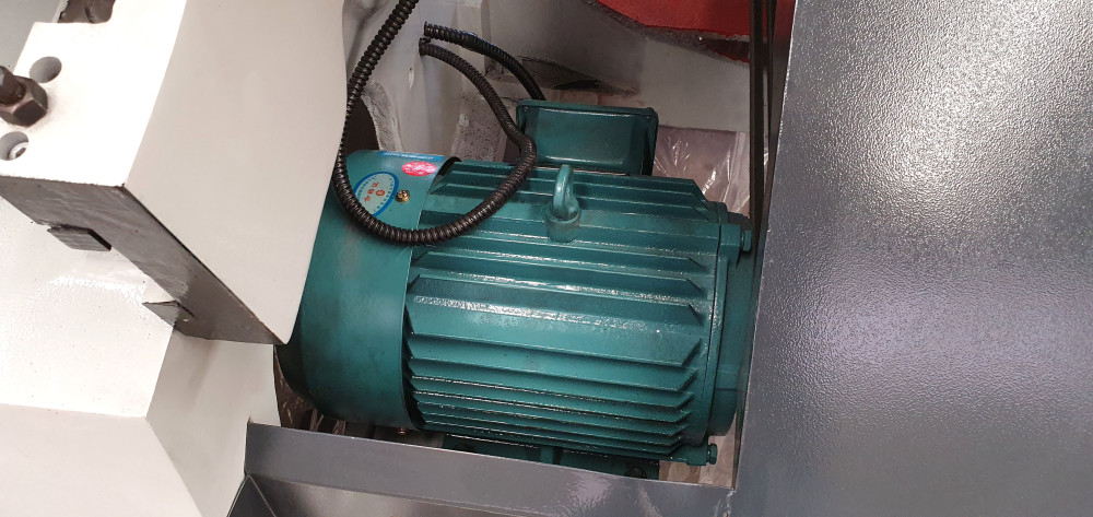 Máquina de Corte e Vinco PolyVinco - Motor