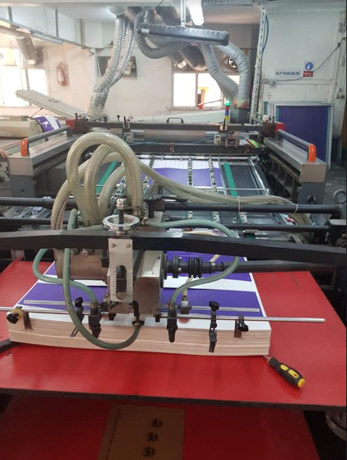 Varnish JB - Envernizadora Serigráfica Automática