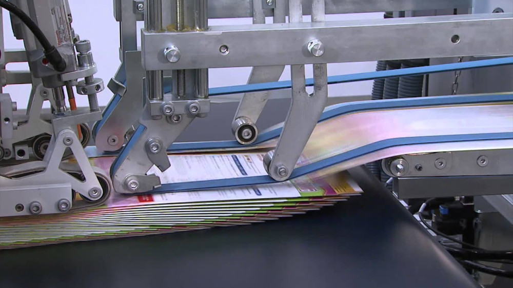 Diamond BFT - Dobradeira-Coladeira com Cola Lateral, Pre-Vinco e Fundo Automático