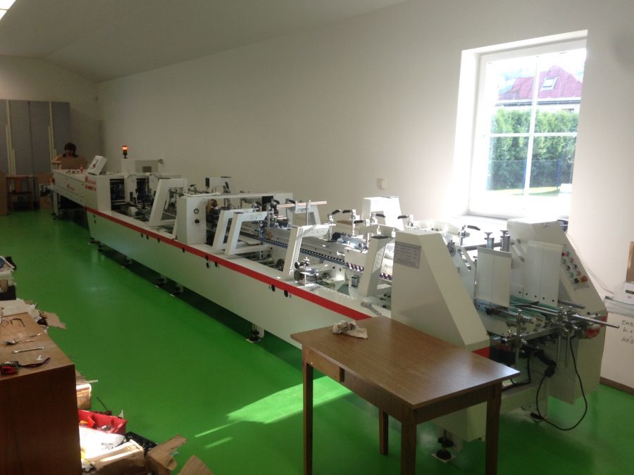 Diamond BFT - Dobradeira-Coladeira com Cola Lateral, Pre-Vinco e Fundo Automático